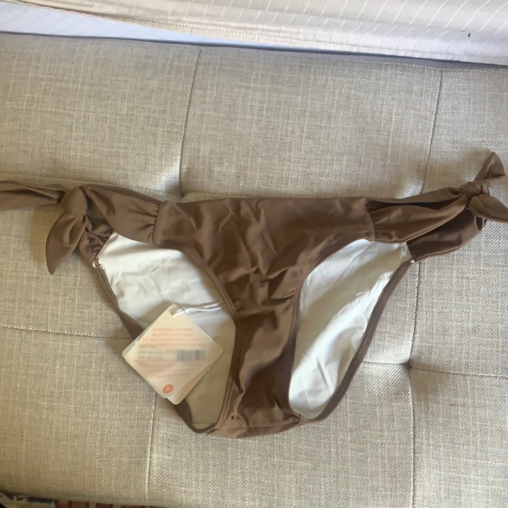 6 Shore Road bathing suit bottoms - with tags